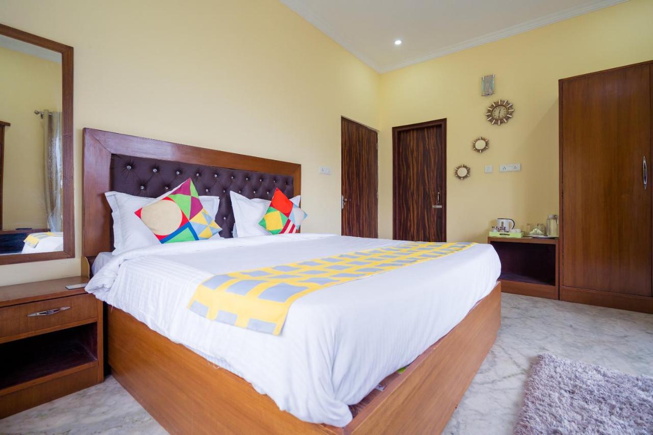 Spot On 40739 Nandi Palace Spot Hotel Mumbai Kültér fotó